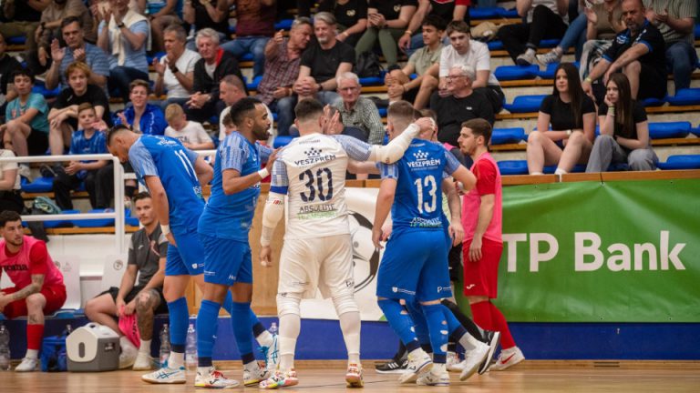 Magabiztos győzelemmel jutott a döntőbe a Veszprém