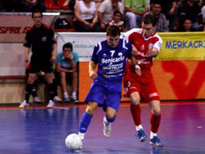 Indul a Playoff
