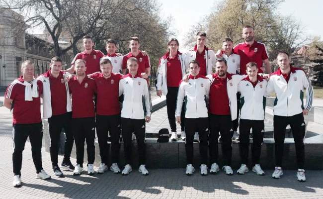 Kialakult a végleges keret, szerda este irány Baku
