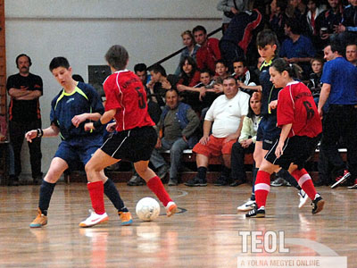 A női futsal ünnepe Tolnán