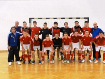 Edzőtáborban az U19