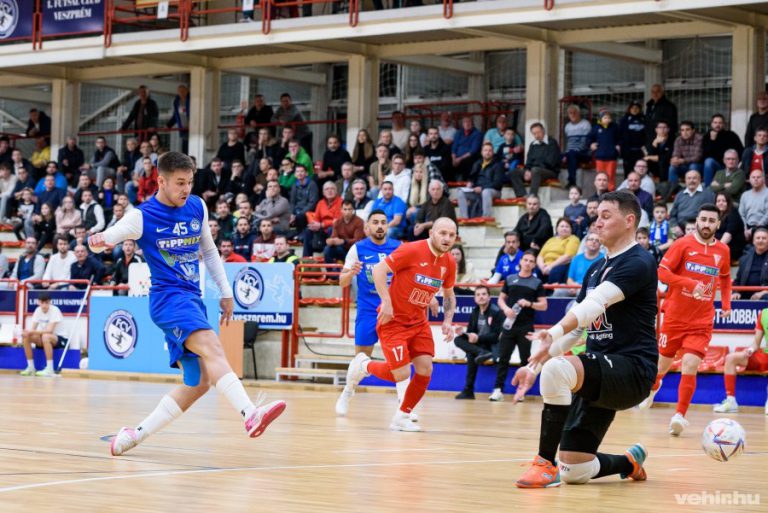 Vérbeli rangadón élre állt a Veszprém