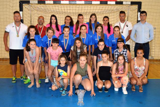 Bronzérmesek lettek a salgótarjáni futsalos lányok