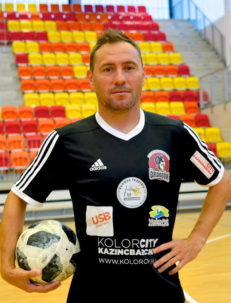 Dobos Attila