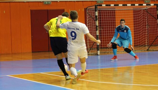 Cseresnyés Alex remekül védte a hazai kaput