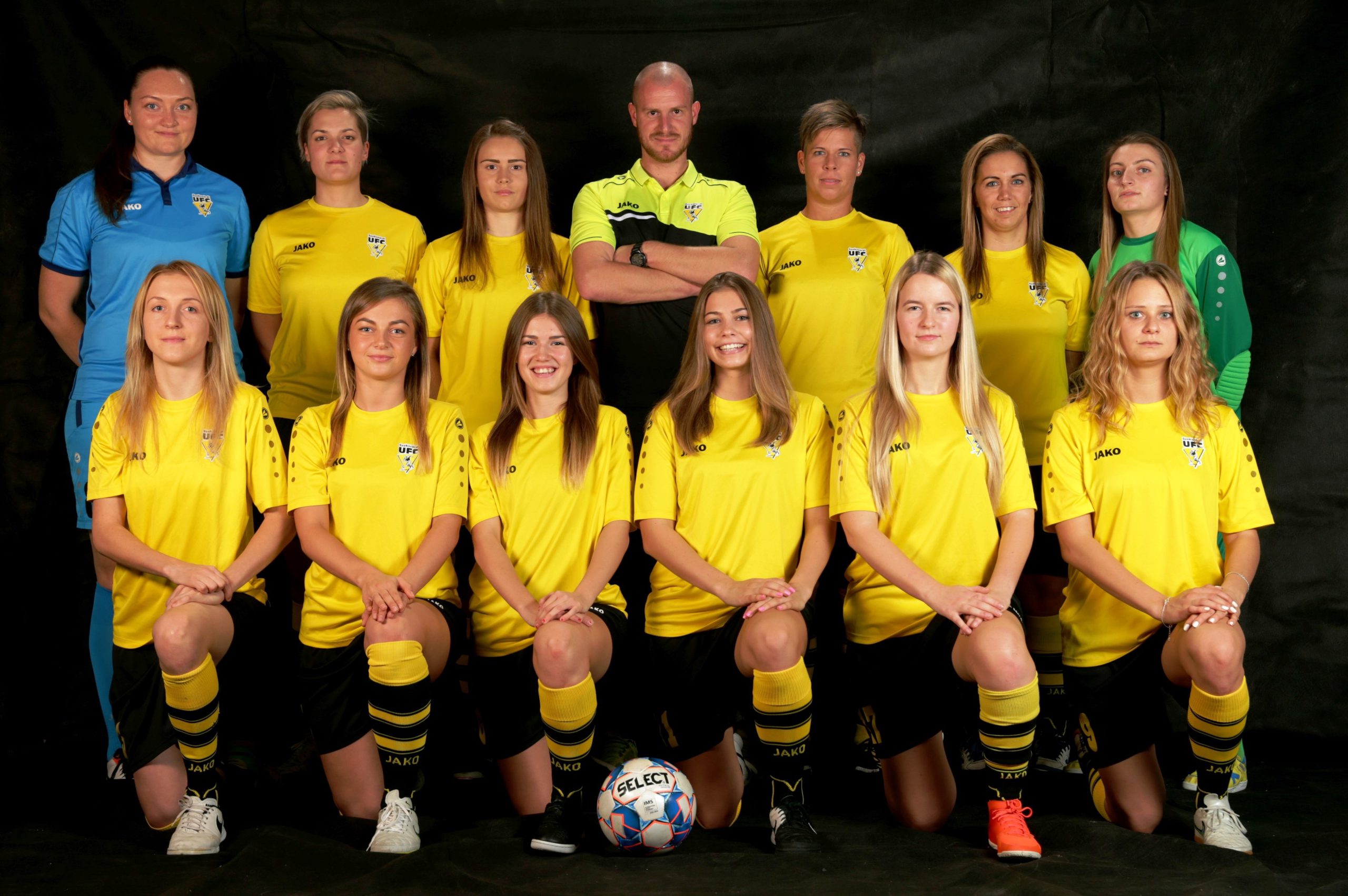 AGENTA GIRLS SZEKSZÁRD FC