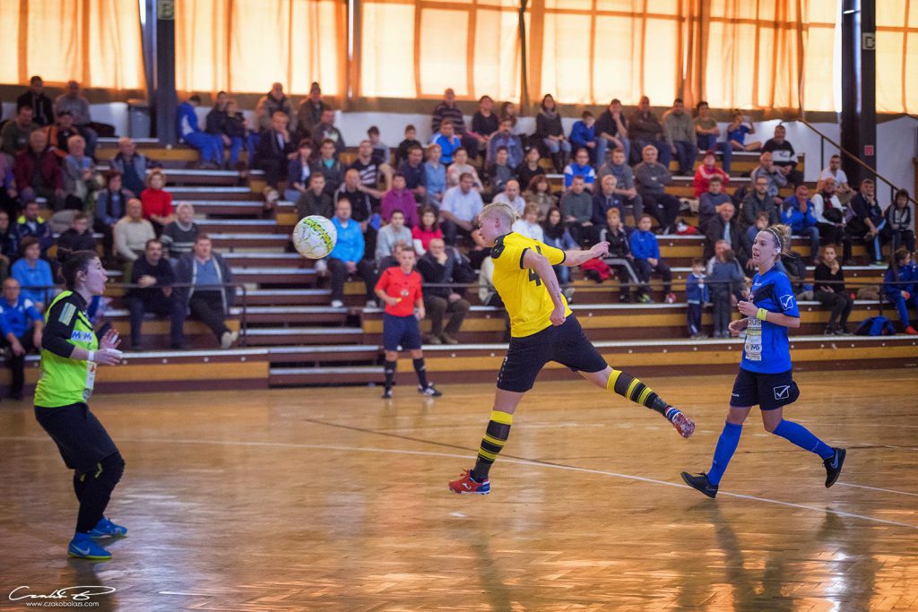 Czakó Balázs fotói a tolnai derbyről