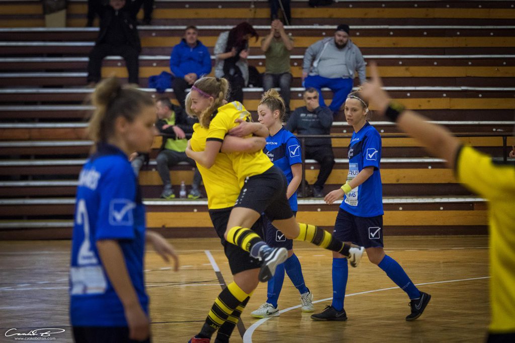 Czakó Balázs fotói a tolnai derbyről