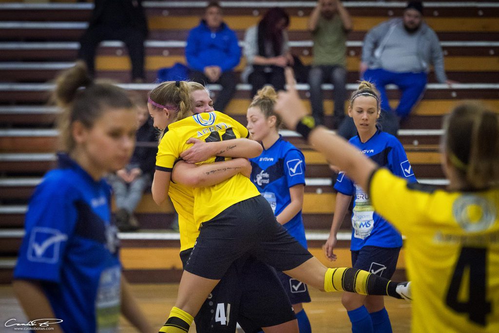 Czakó Balázs fotói a tolnai derbyről