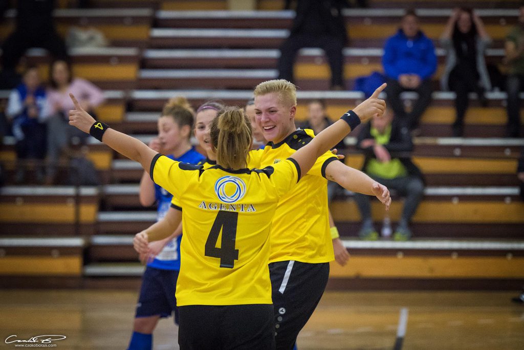 Czakó Balázs fotói a tolnai derbyről