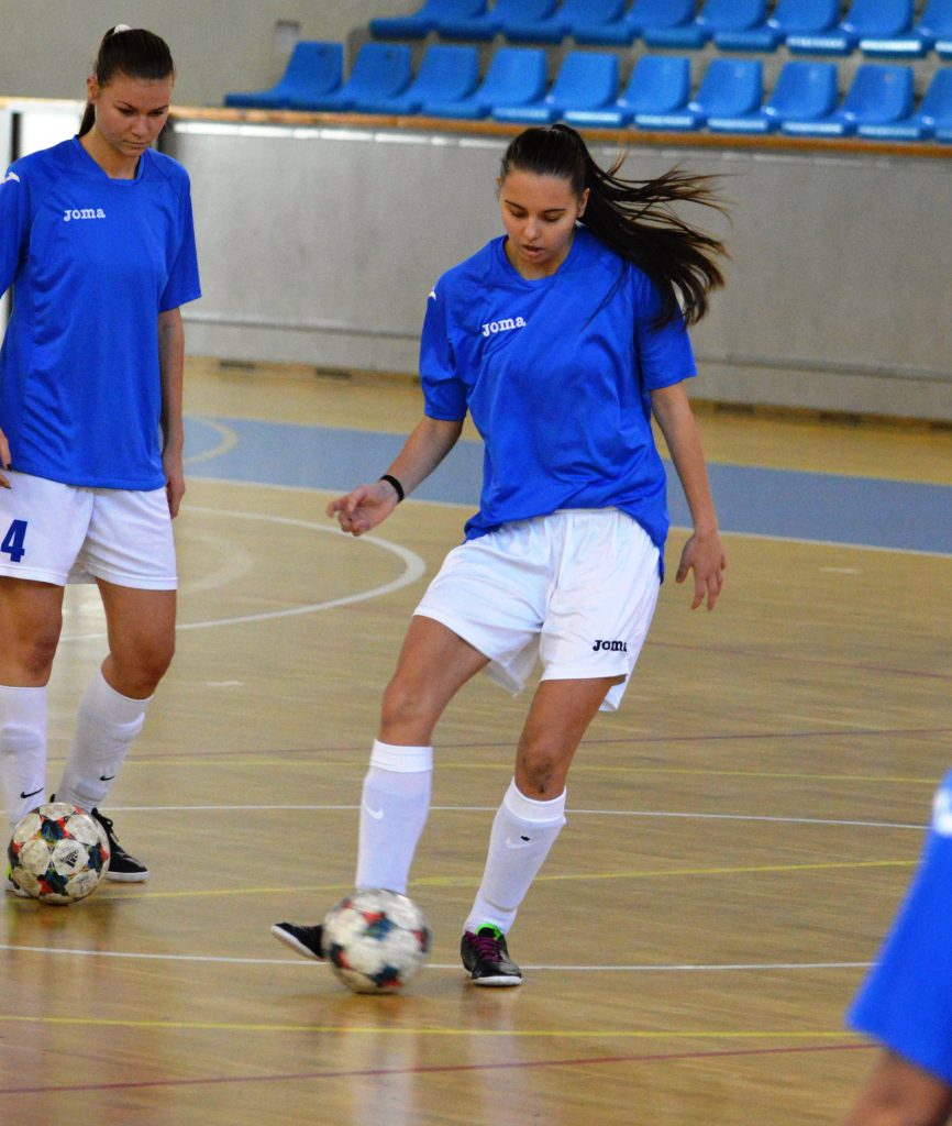 Reklám Press-Skorpió	–	Astra – Bulls 0-9