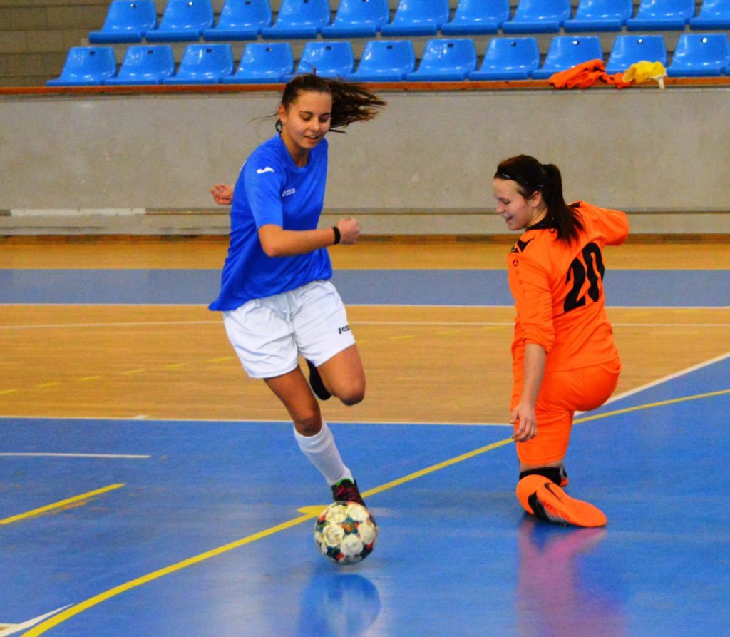 Reklám Press-Skorpió	–	Astra – Bulls 0-9