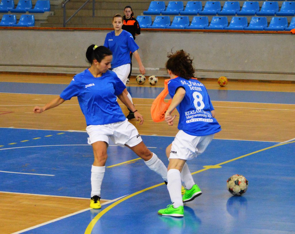 Reklám Press-Skorpió	–	Astra – Bulls 0-9