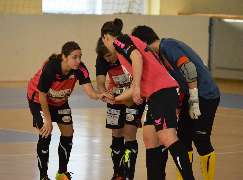 Reklám Press-Skorpió	–	Astra – Bulls 0-9