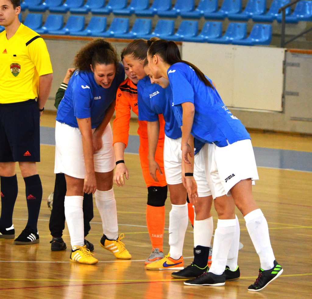 Reklám Press-Skorpió	–	Astra – Bulls 0-9