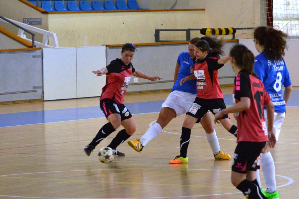 Reklám Press-Skorpió	–	Astra – Bulls 0-9