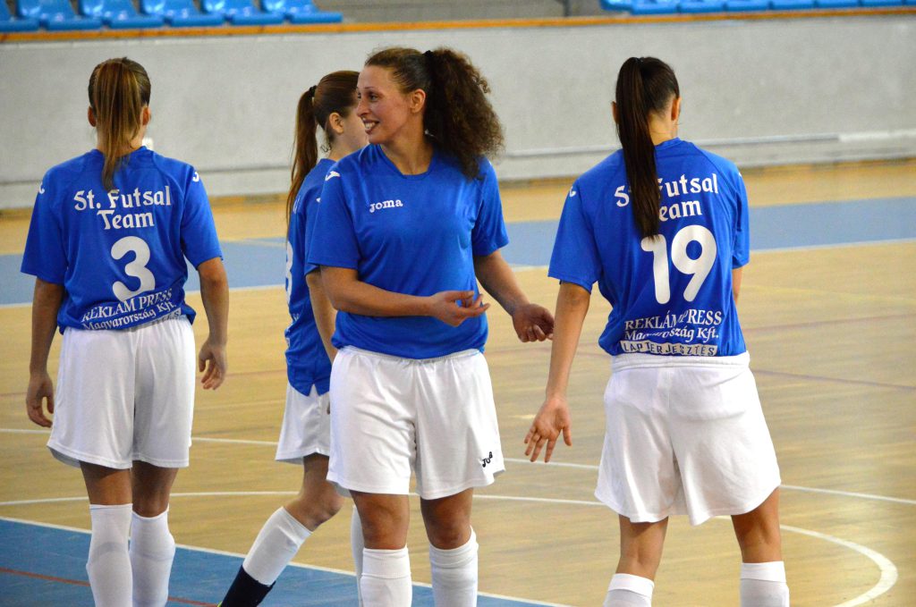 Reklám Press-Skorpió	–	Astra – Bulls 0-9