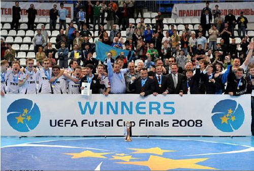 www.uefa.com www.uefa.com