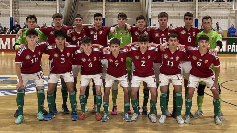 Győzelemmel mutatkoztak be az U19-es futsalosok