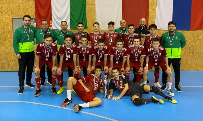 Erős tornára utazott az utánpótlás válogatott