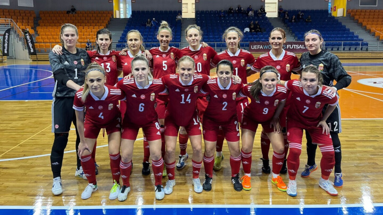 Felkészülési tornára utaznak a lányok