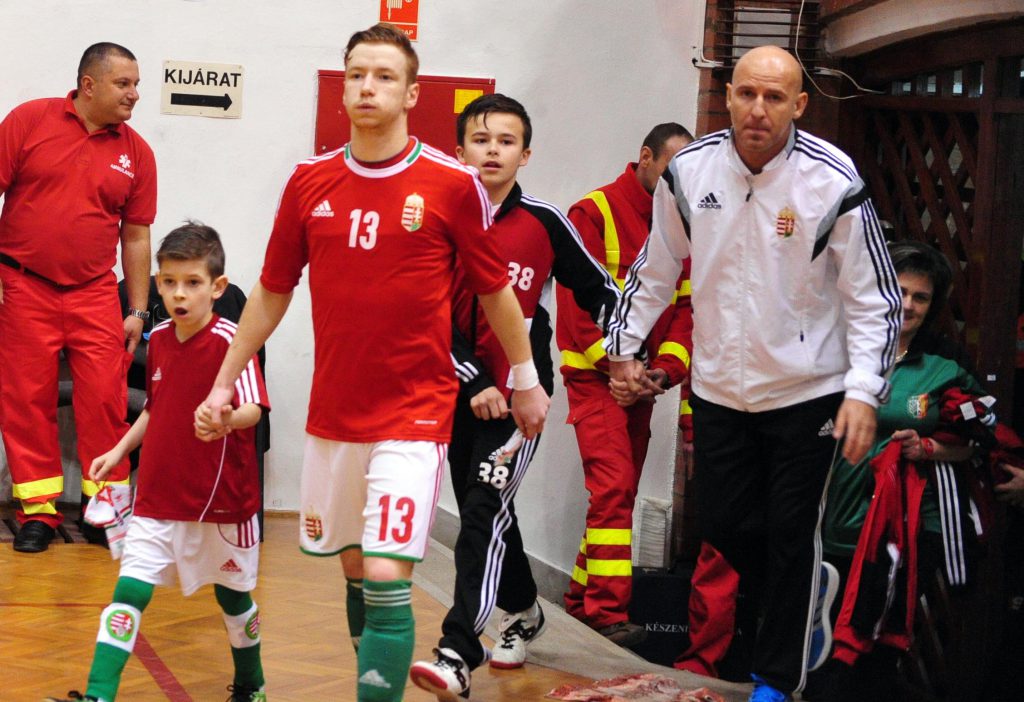 Magyarország – Románia 8-4