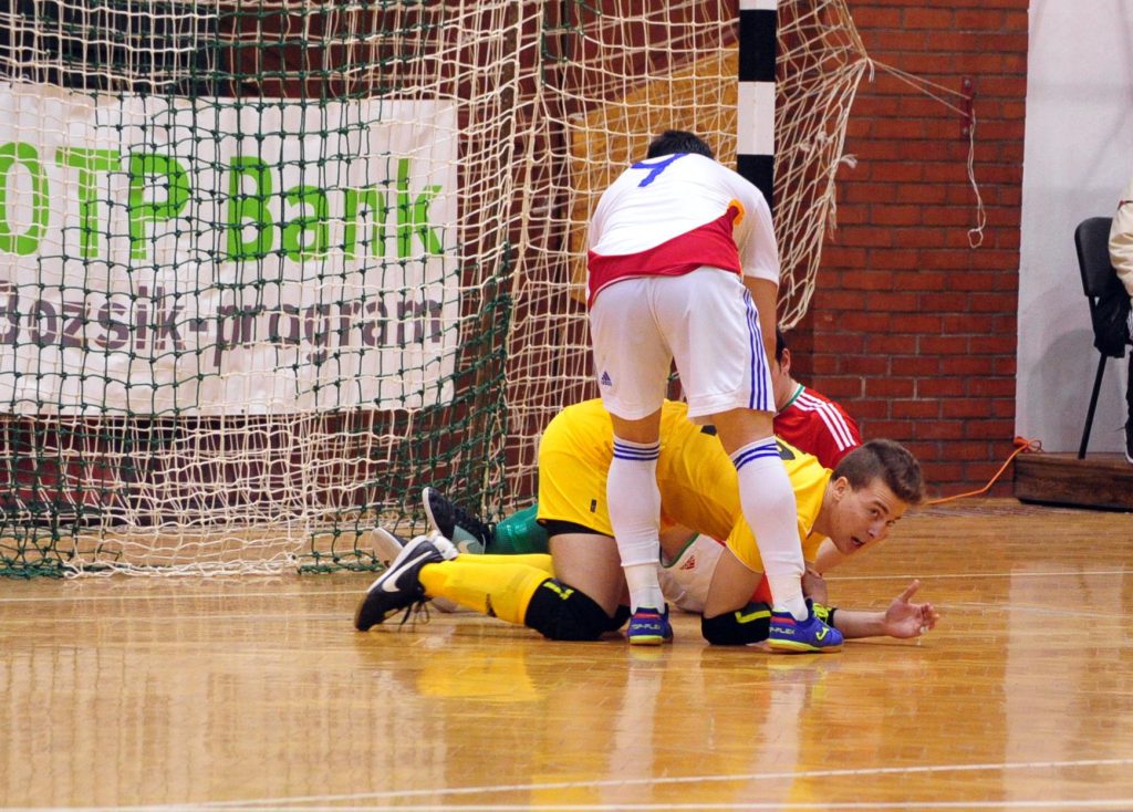 Magyarország – Románia 8-4