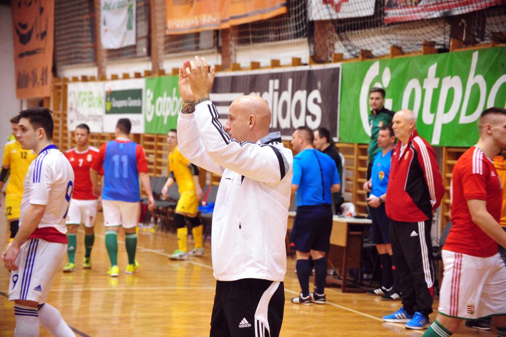 Magyarország – Románia 8-4
