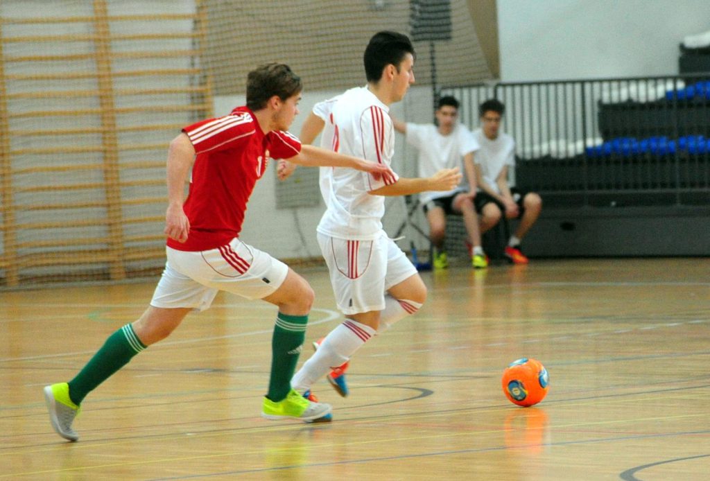 Férfi Kelet – Nyugat válogatott 2-4 MK Gála