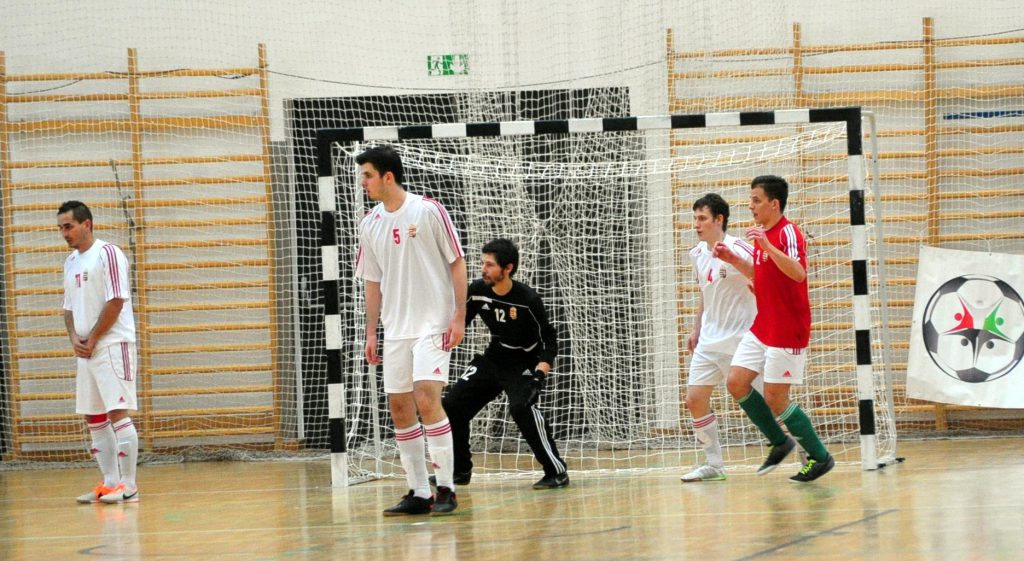 Férfi Kelet – Nyugat válogatott 2-4 MK Gála