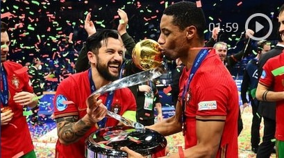 Portugália legyőzhetetlen!