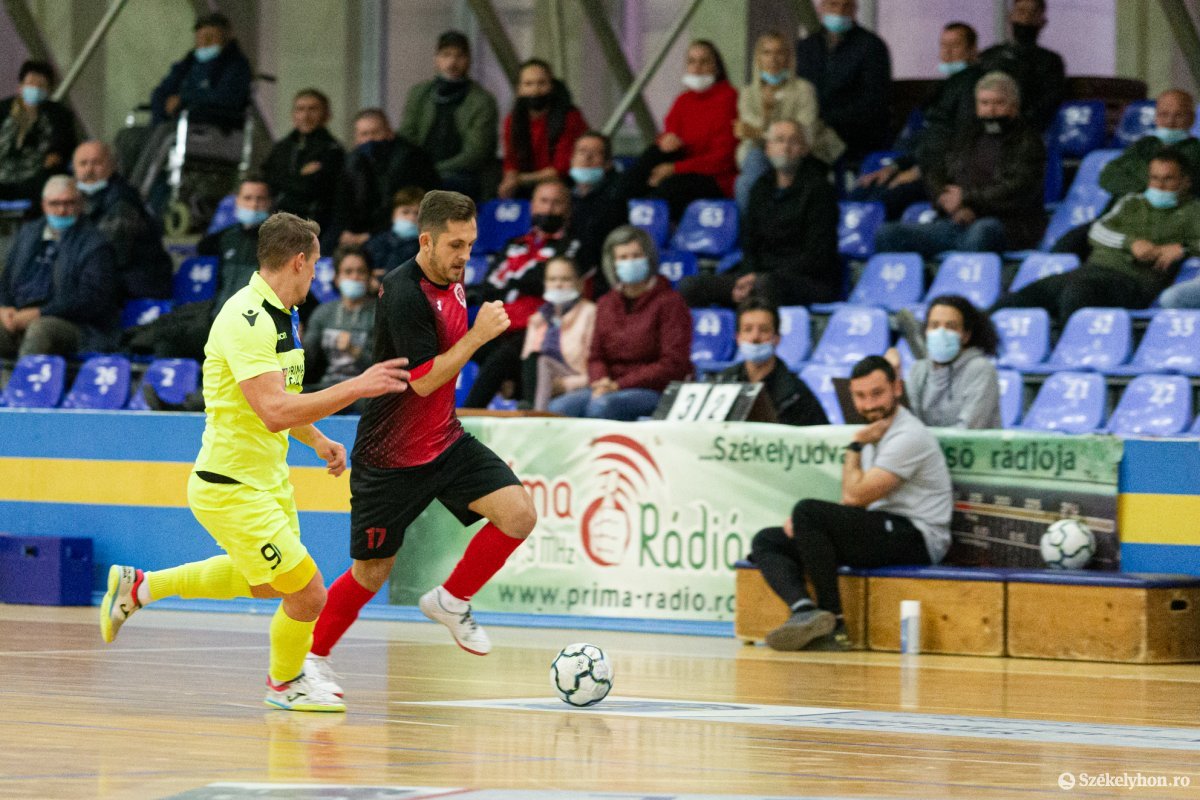 Az Udvarhely kapusa a tabella élére lőtte csapatát