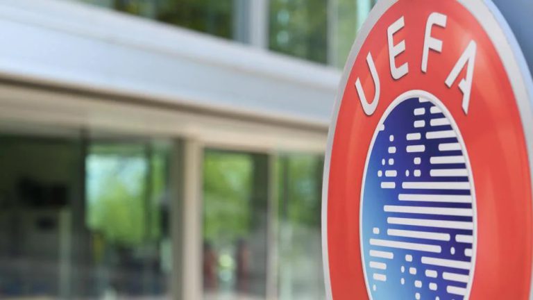 Kitiltották az orosz csapatokat a nemzetközi futballból