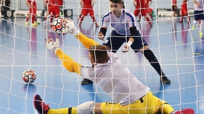 Felháborodás az új kapus-szerelés előirás miatt