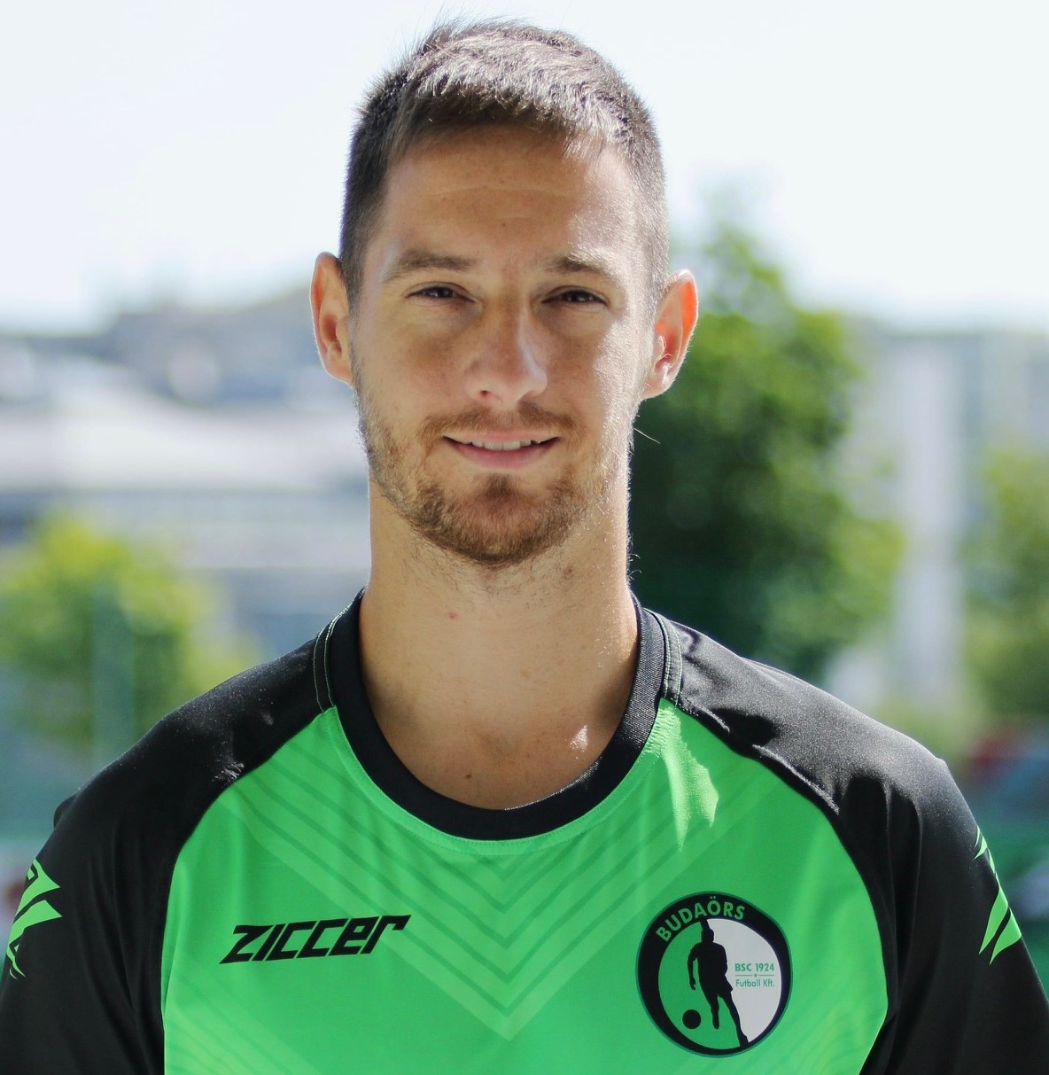 MOLNÁR CSABA