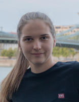 CSISZÁRIK HENRIETTA BERNADETT