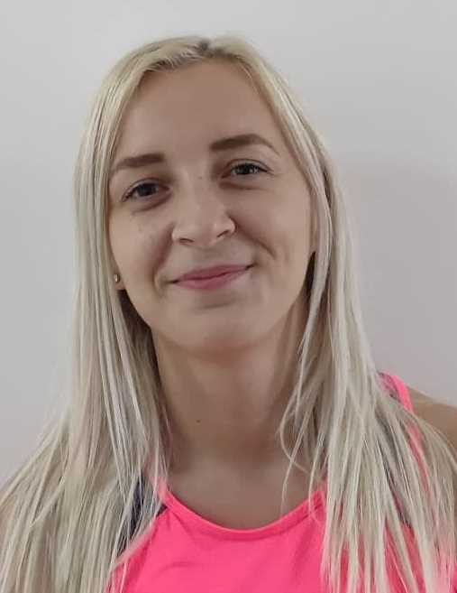 BIRÓ FLÓRA