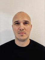 VÁRNAGY MILÁN