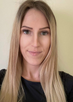 TÓTH ANITA