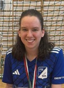 DIÓSSY DOROTTYA JÚLIA