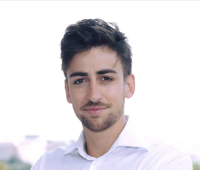 HOLLAUER BALÁZS