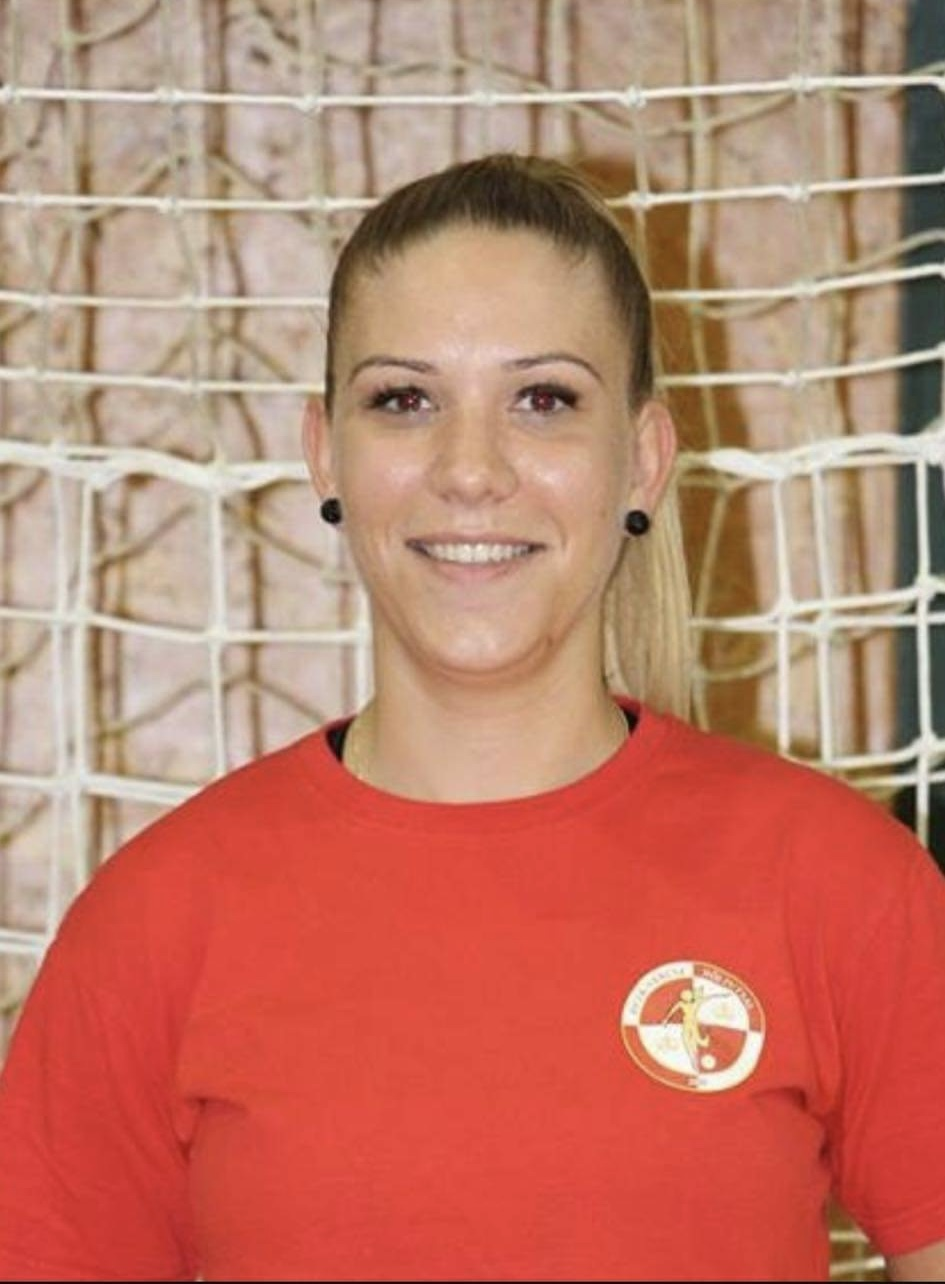 BERNÁTH CSILLA