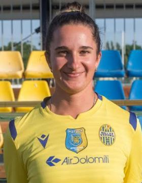 FRANKA NIKOLETTA