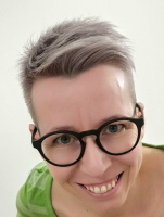 LINKE NIKOLETT