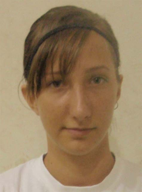 HÓGLI  CLAUDIA