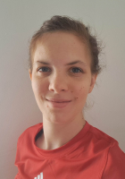 VÁRADI ESZTER