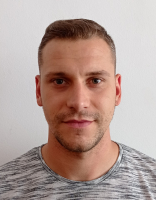 SPÉDER BENCE