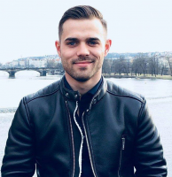 APPL KRISTÓF