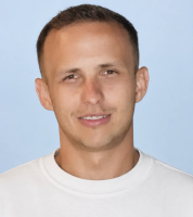 IZSVÁK ÁDÁM