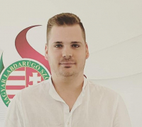 IHÁSZ BENCE